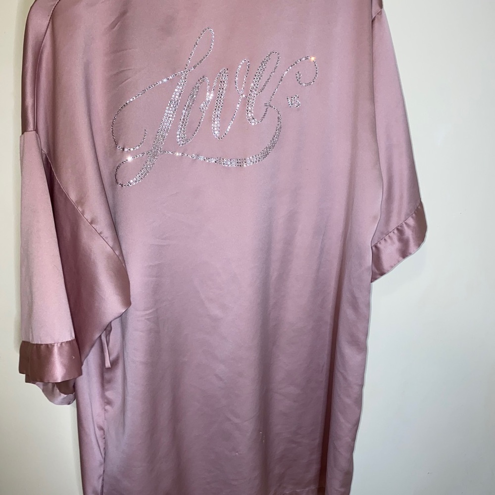 Satin Victoria Secret Robe - Picture 2 of 4